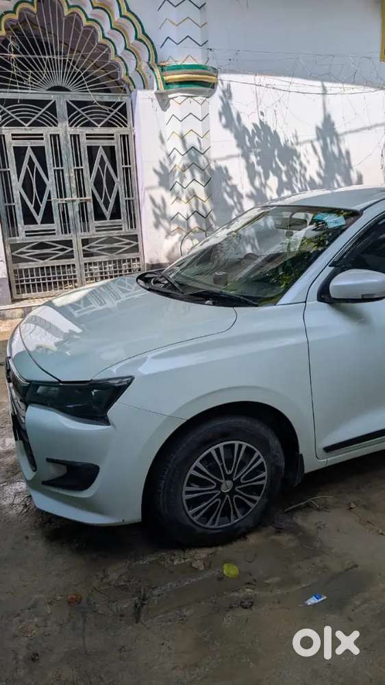 Maruti Suzuki Dzire Vxi Cng 2026