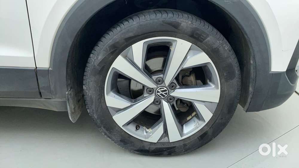 Volkswagen Taigun Topline 1.0 Tsi At (electric Seats), 2023, Petrol