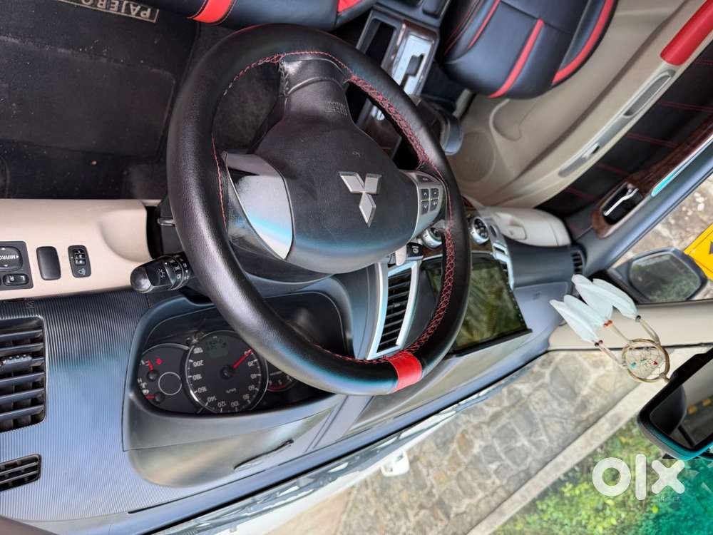 Mitsubishi Pajero Sport 2015 First Owner | Doctor Driven | Well Mainta
