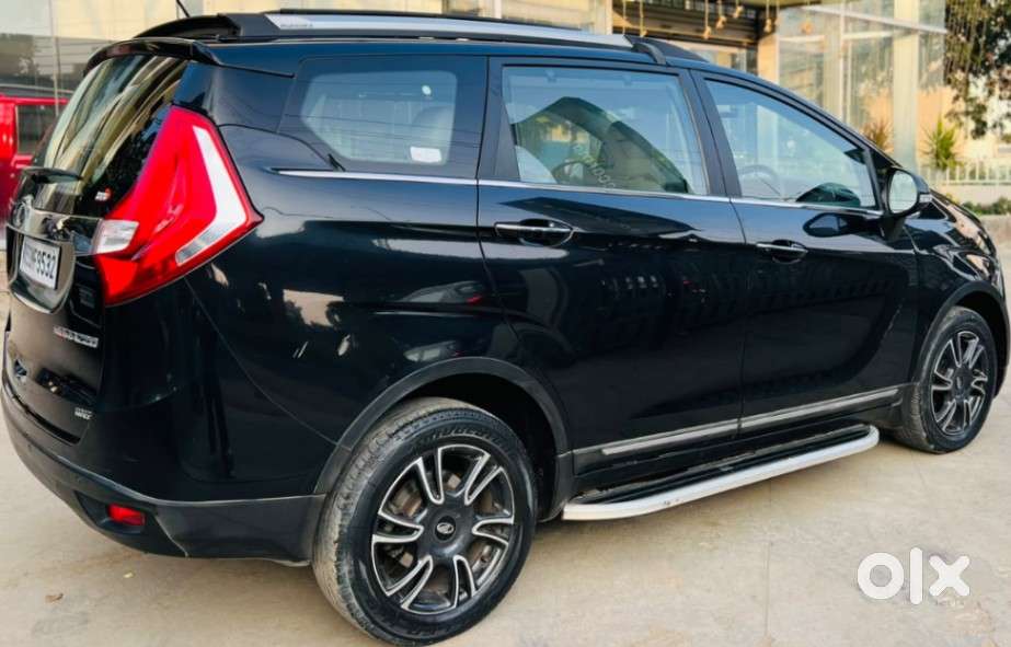 Mahindra Marazzo M8, 2019, Diesel