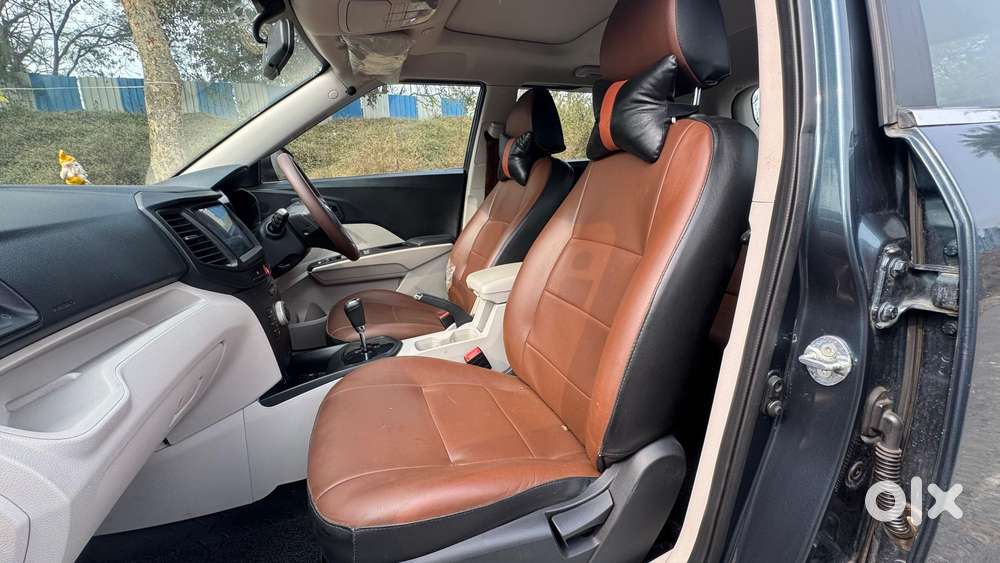 Mahindra Xuv300 1.2 W6 Amt Petrol, 2021, Petrol