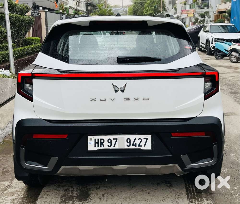 Mahindra Xuv 3xo Ax5 Ds Mt, 2025, Diesel