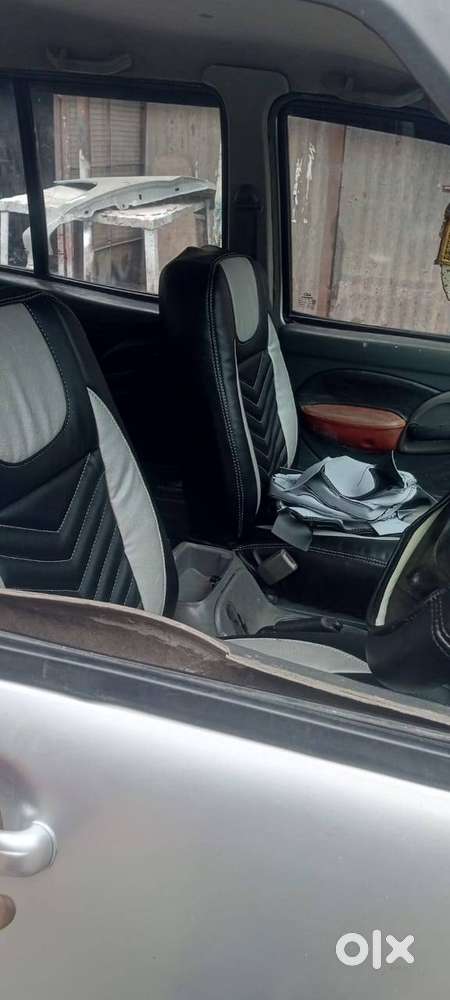 Mahindra Scorpio Ex-1270 2003