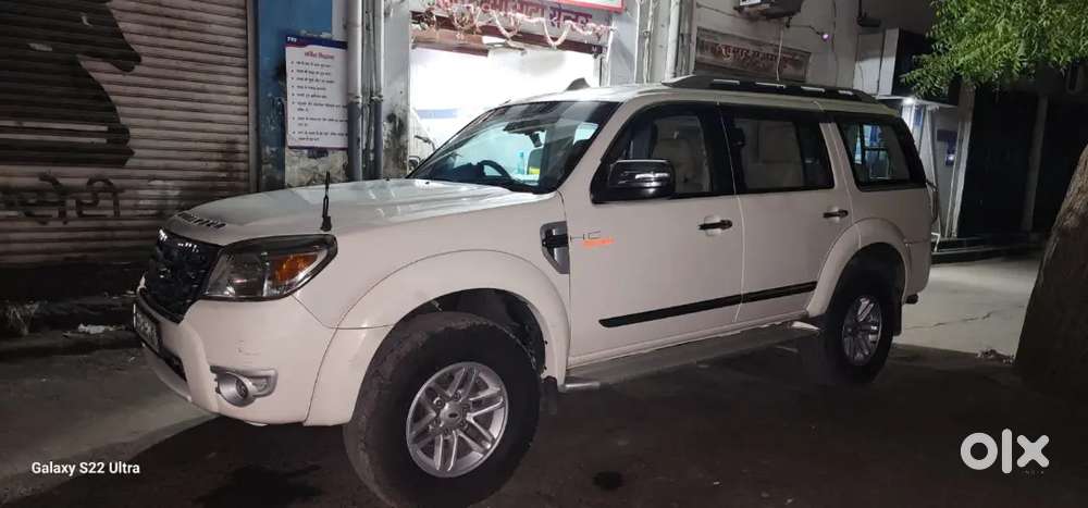 Ford Endeavour 2012 Diesel 90000 Km Driven