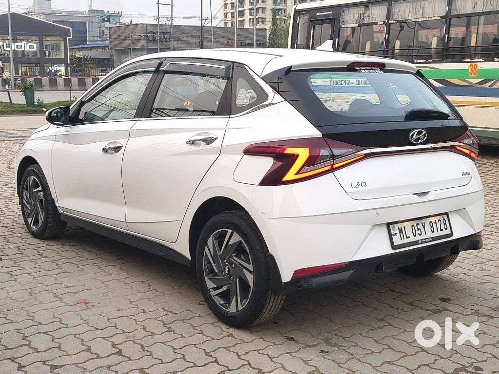 Hyundai I20 Asta (o) 1.2 Ivt, 2022, Petrol
