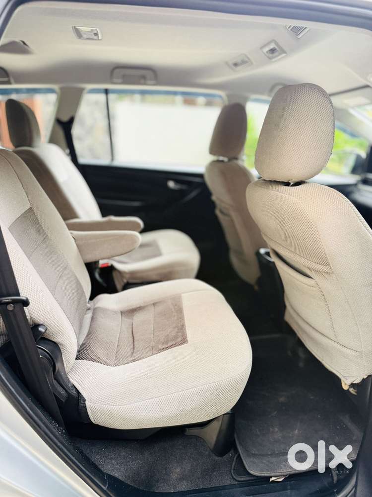 Toyota Innova Crysta 2.8 Gx At, 2016, Diesel