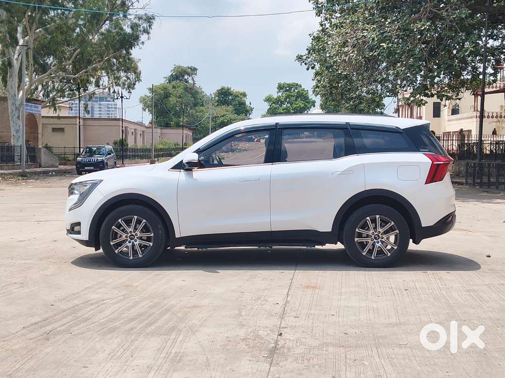 Mahindra Xuv700 2.2 Ax 7 Diesel Mt Str, 2025, Diesel