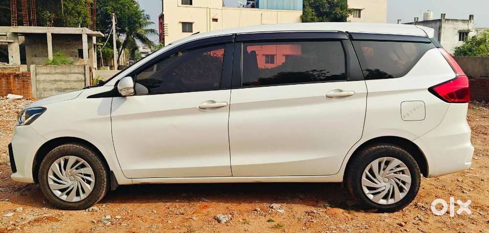 Maruti Suzuki Ertiga Vxi At Petrol, 2020