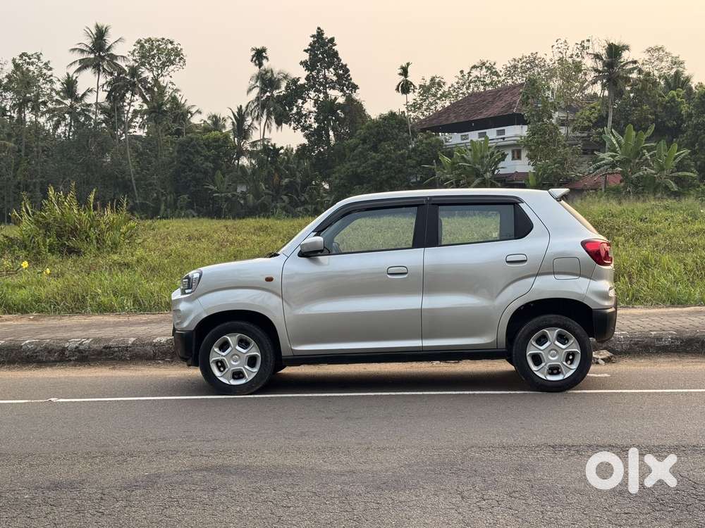 Maruti Suzuki S-presso Vxi Plus At, 2020, Petrol