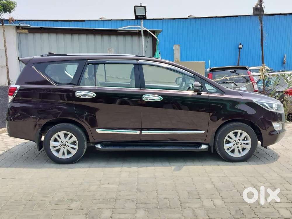 Toyota Innova Crysta 2.4 G Mt, 2017, Diesel