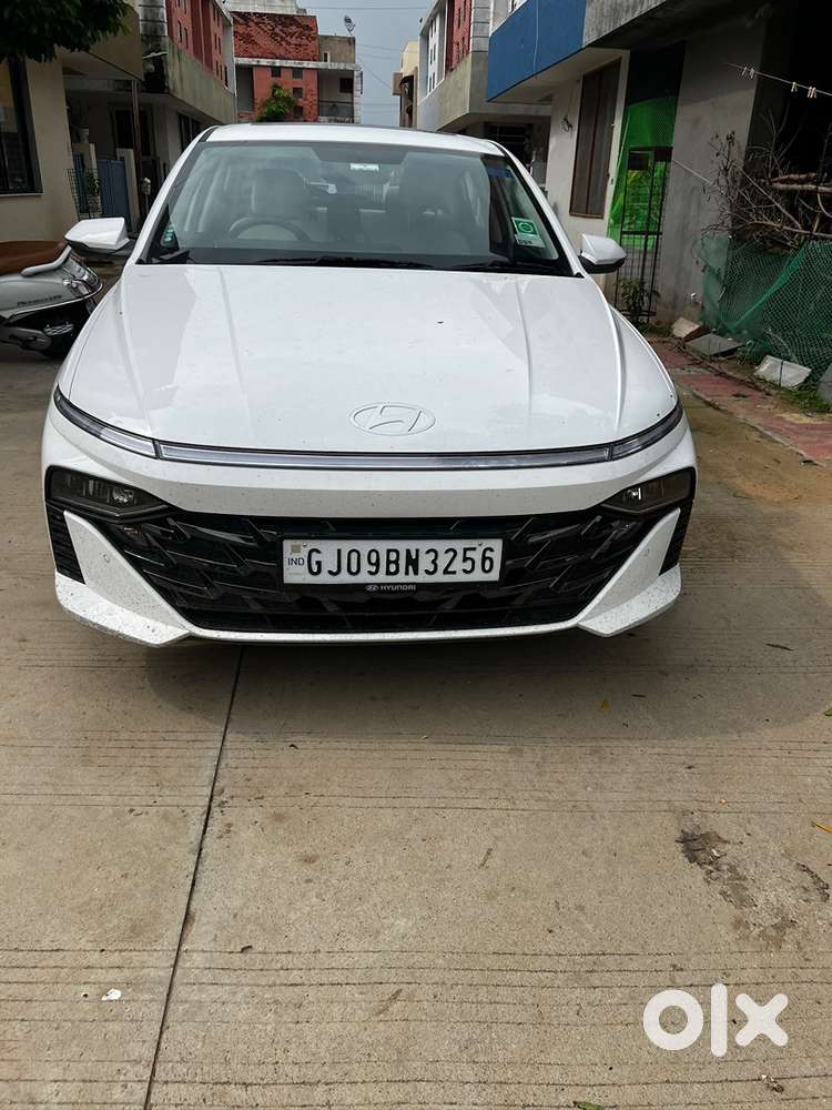 Hyundai Verna Petrol Automatic 2025
