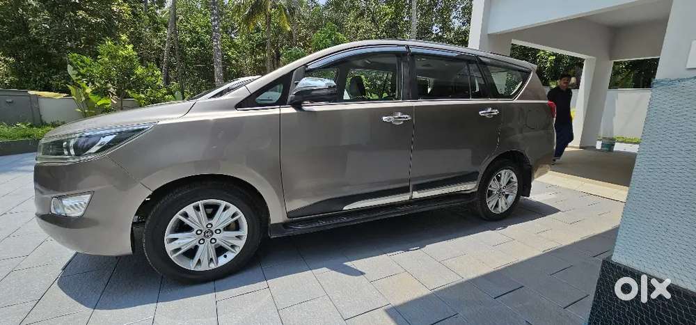 Toyota Innova Crysta 2018 Diesel 155000 Km Driven
