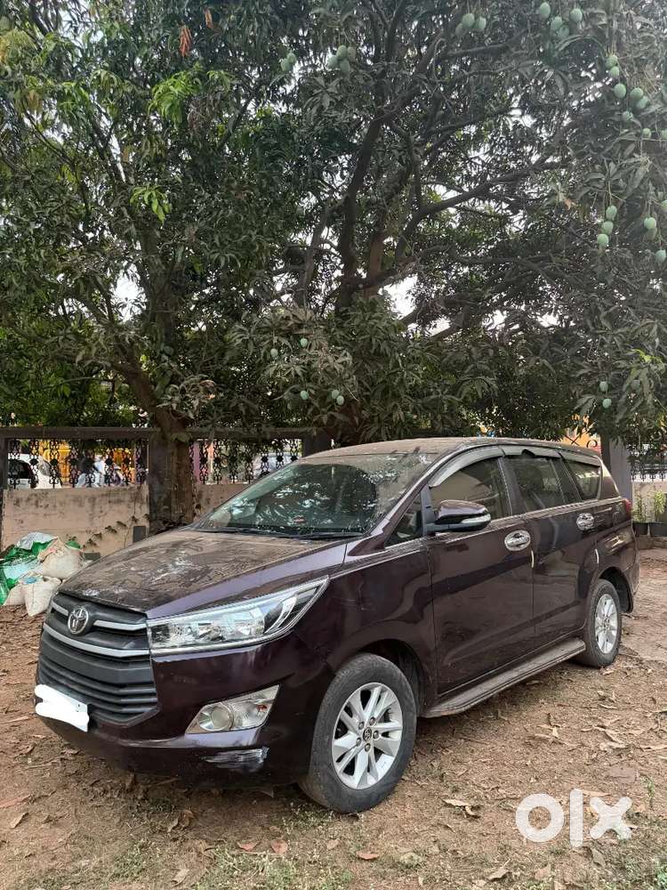 Toyota Innova Crysta 2017 Diesel 111000 Km Driven.