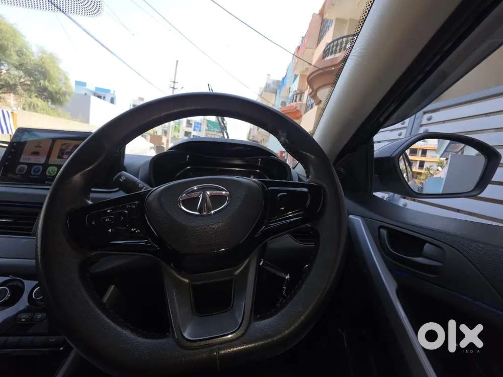 Well Mentioned Only 2.5 Years Old, Used Only For Office Up-down