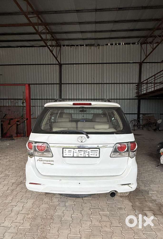 Toyota Fortuner 4x4 At, 2010, Diesel
