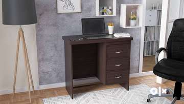 Study table with chair on online rent