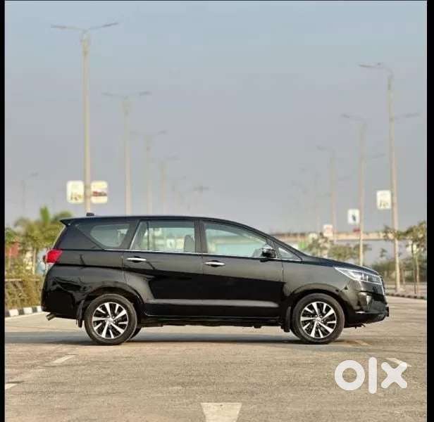 Toyota Innova Crysta [2020-ongoing] 2.4 Zx At 7 Str, 2022, Diesel
