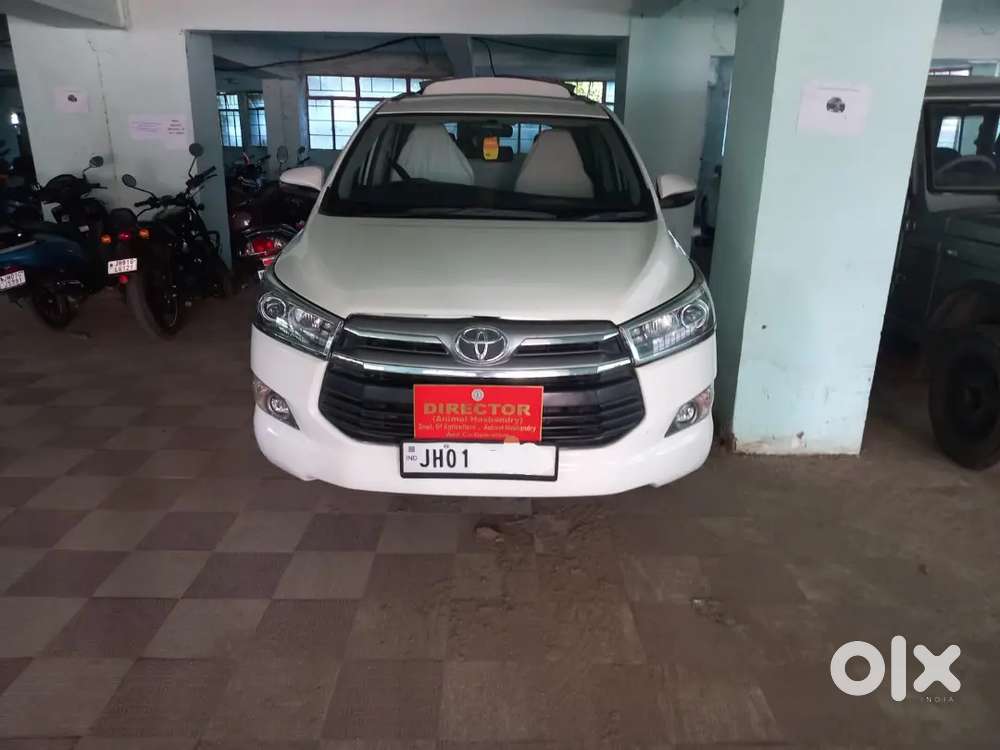 Innova Crysta 2.4 V