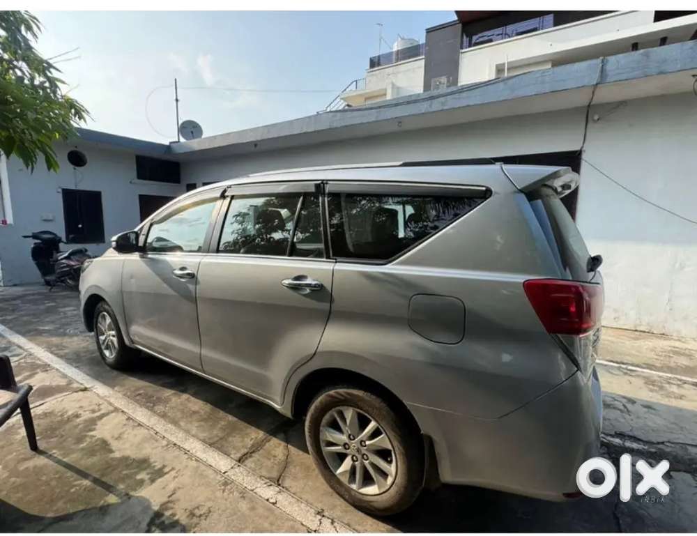 Toyota Innova Crysta