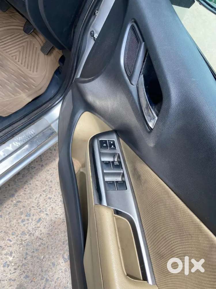 అర్జెంటు అమ్మబడును  Honda City 2014 Don't Asked Chip Price