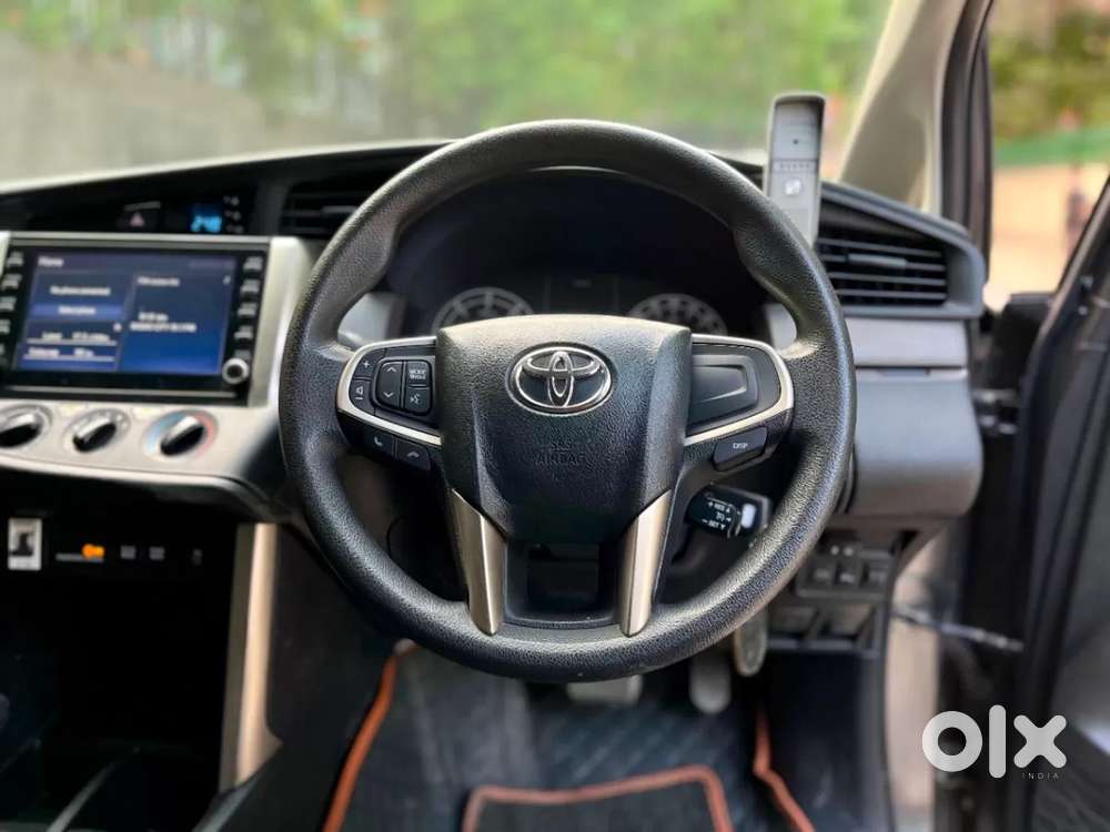 Toyota Innova Crysta [2020-ongoing] 2.4 Gx 7 Str, 2022, Diesel