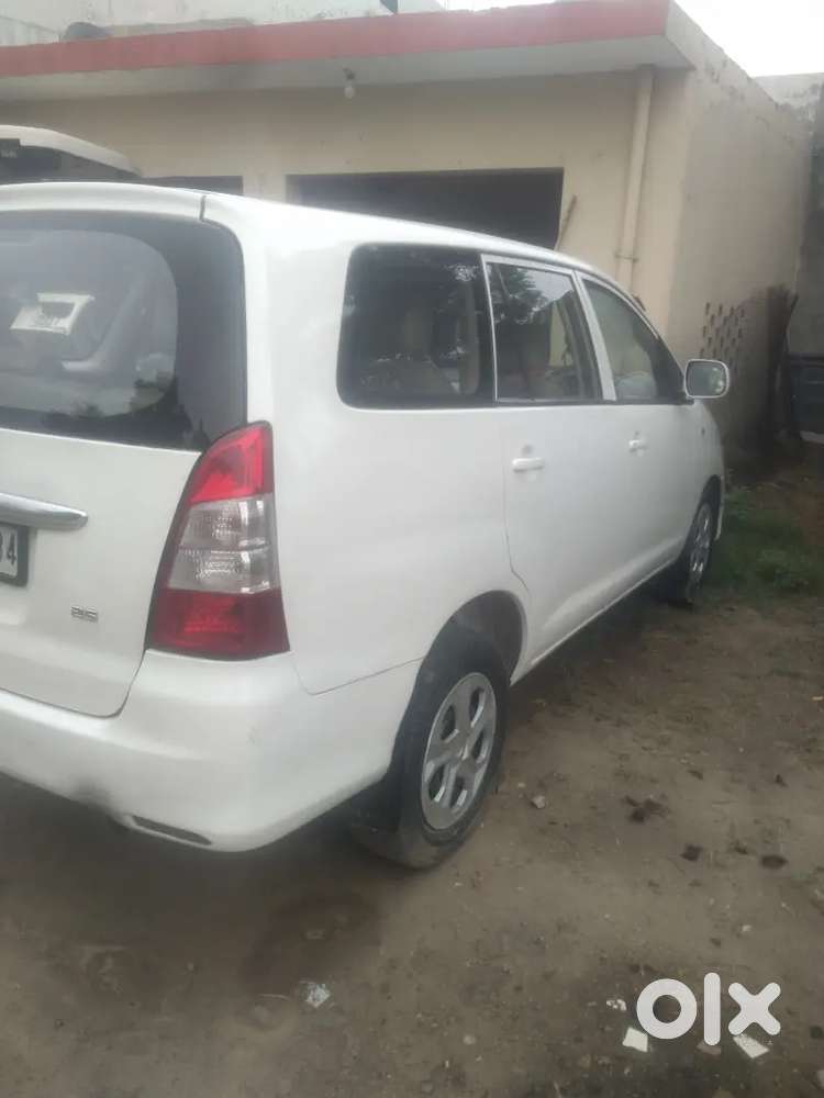 Toyota Innova 2007 Diesel 328000 Km Driven