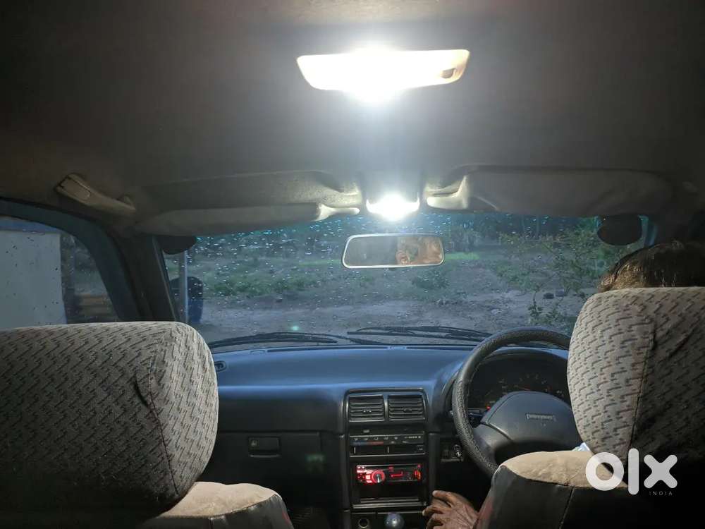 Maruti Suzuki Esteem Vx 2000 Petrol