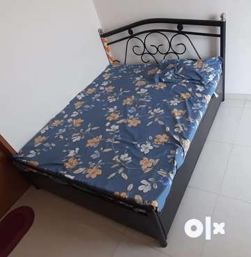 Metal deals bed olx