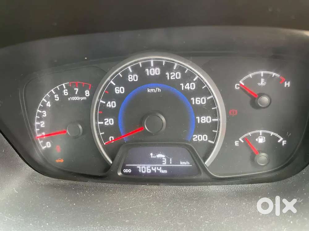 Grand I10 Sportz Optional