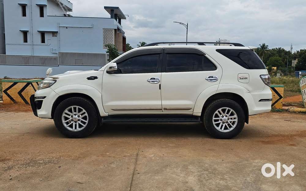Toyota Fortuner 2.5 4x2 Mt Trd Sportivo, 2013, Diesel
