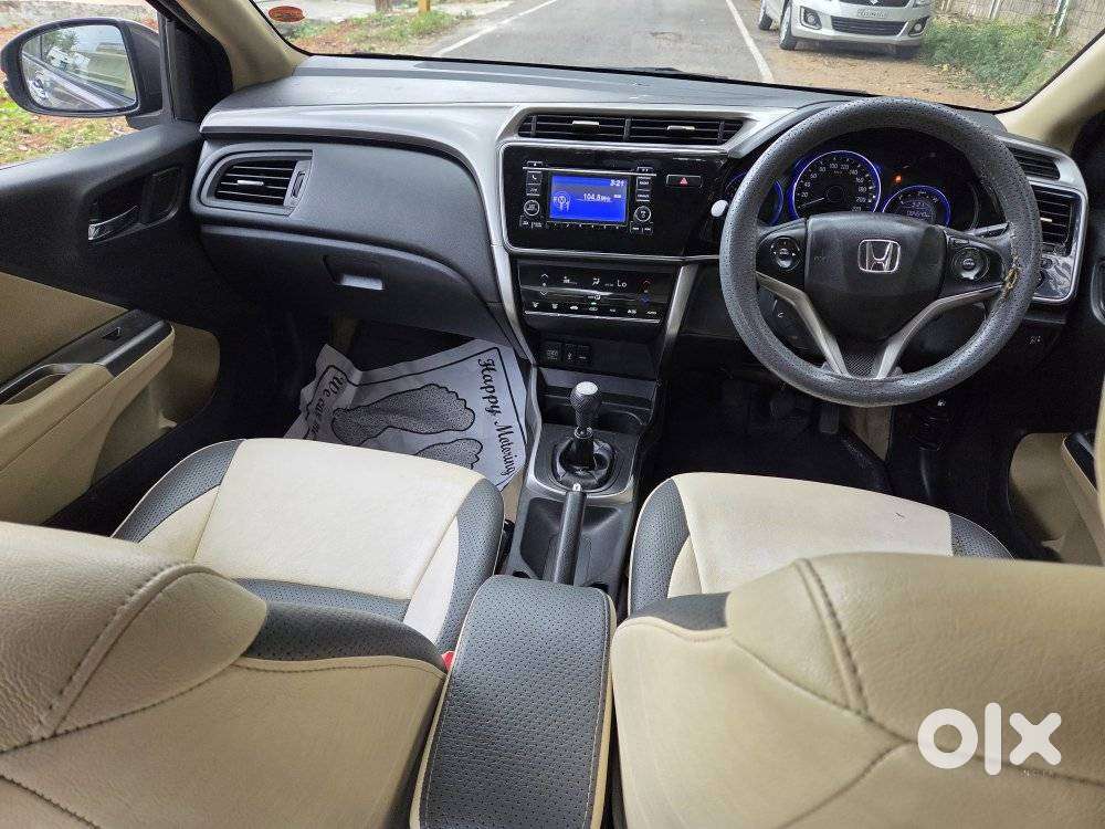 Honda City I-vtec V, 2016, Petrol