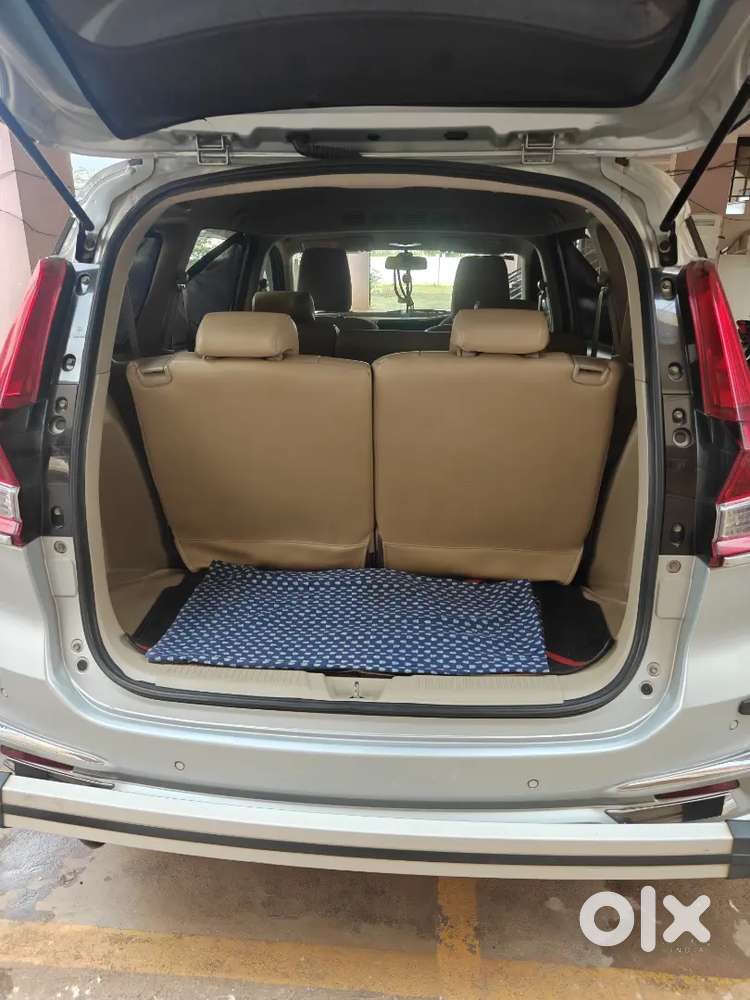 Ertiga 1.5 Engine, Petrol, Splender Silver Colour