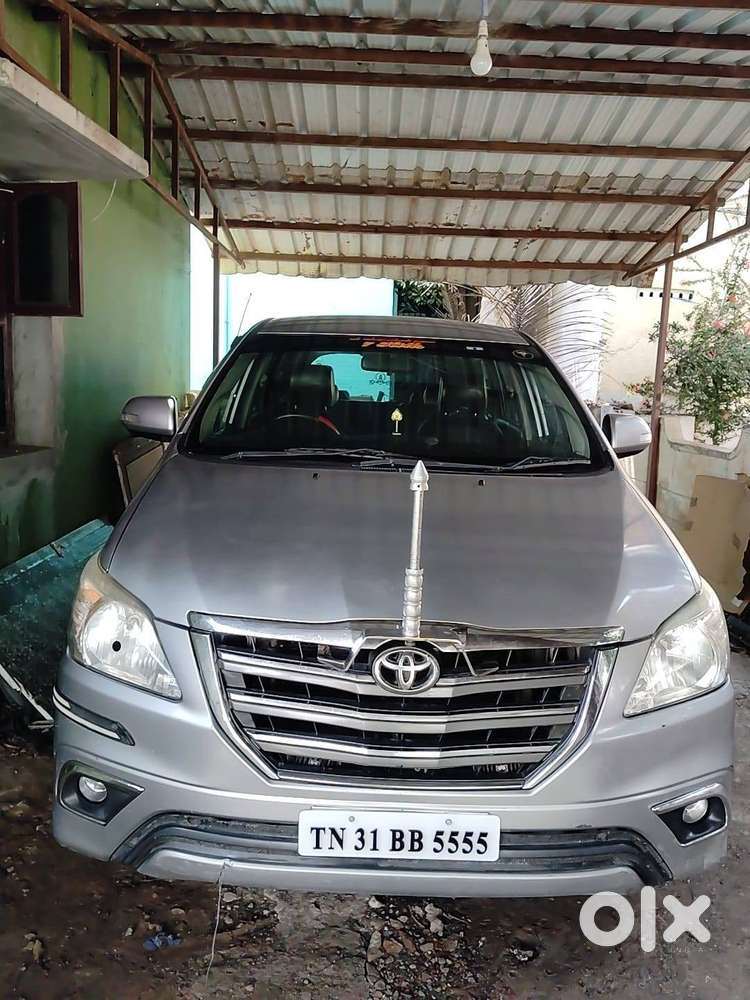 *toyota Innova 2015 – Well Maintained  Vip Registration Number