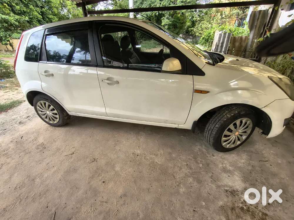 Ford Figo Titanium 2010 Diesel
