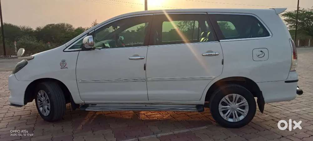 Toyota Innova 2011 Diesel Well Maintained