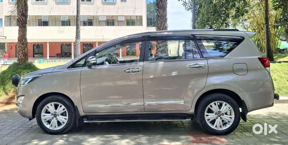 Toyota Innova Crysta 2.4 Z 7 Str, 2016, Diesel
