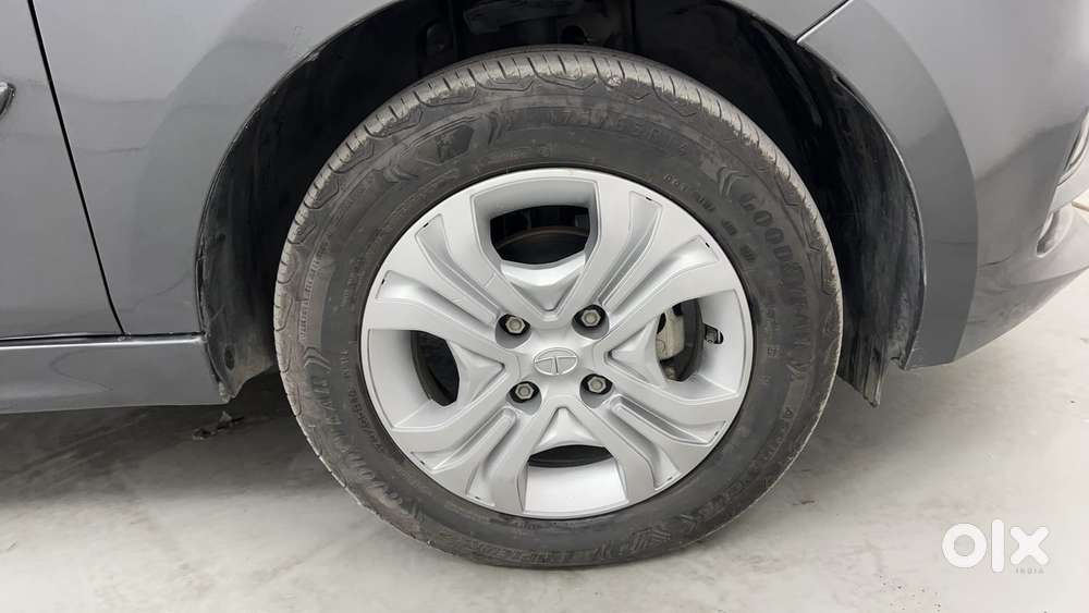 Tata Tiago 1.2 Revotron Xta, 2023, Petrol