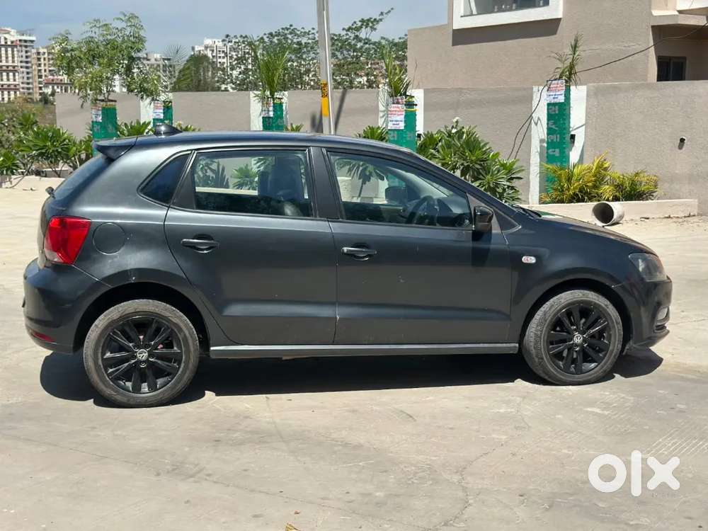 Volkswagen Polo 2015 Petrol 100000 Km Driven Good Condition
