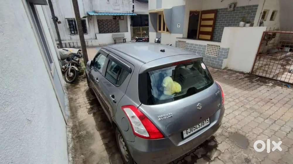Swift Maruti Lxi 2012