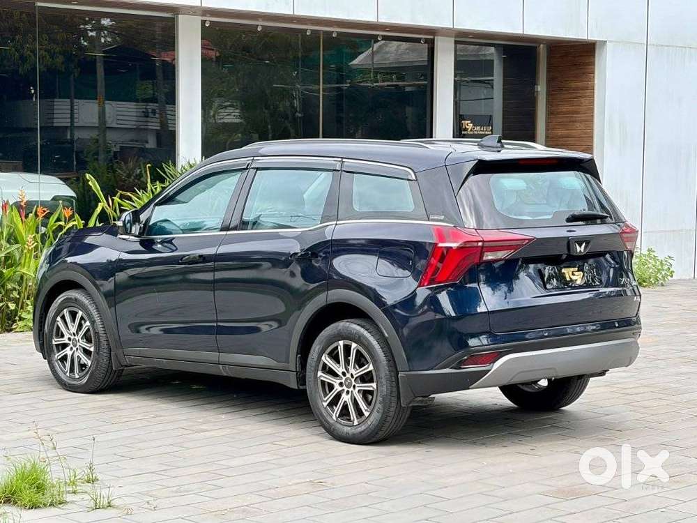 Mahindra Xuv700 2.2 Ax 7 Diesel At Luxury Pack Str Awd, 2022, Diesel