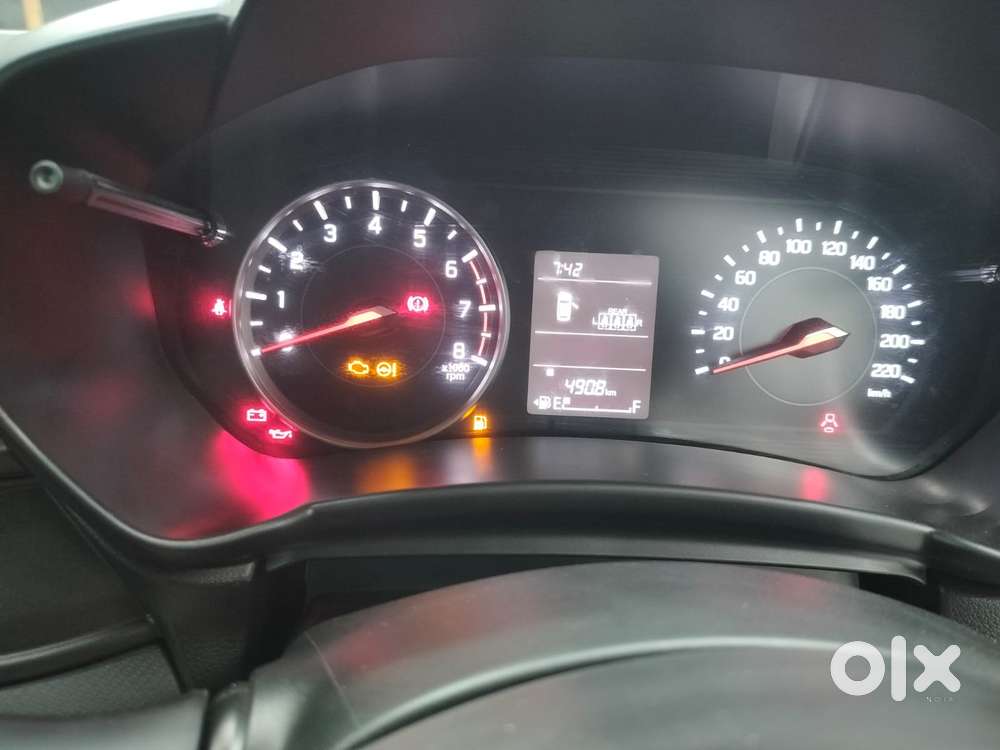 Maruti Suzuki Swift Vxi + Manual, 2025, Petrol