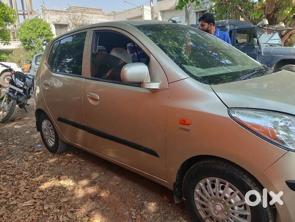 My Car Bechna Hai Kar Mein Kisi Prakar Ka Koi Bhi Kam Nahin Hai