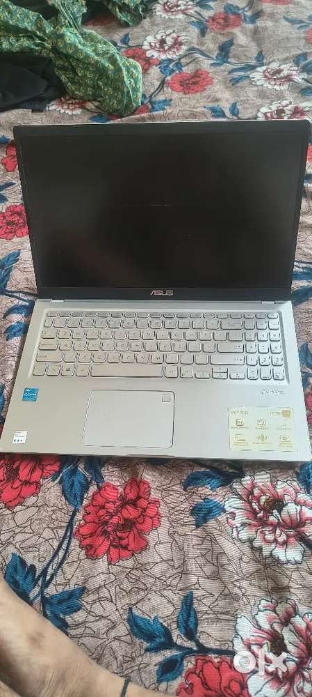 8gb ram, 512 sd card , intel i3 processor, model- ASUS X515
