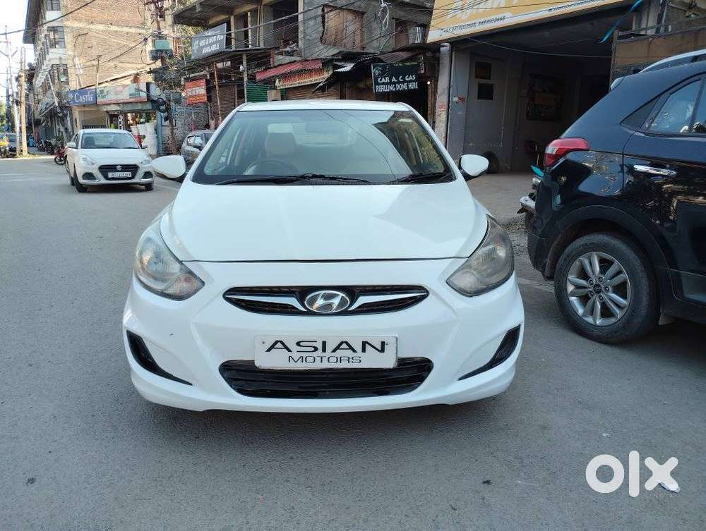 Hyundai Verna 1.6 Vtvt S, 2012, Petrol