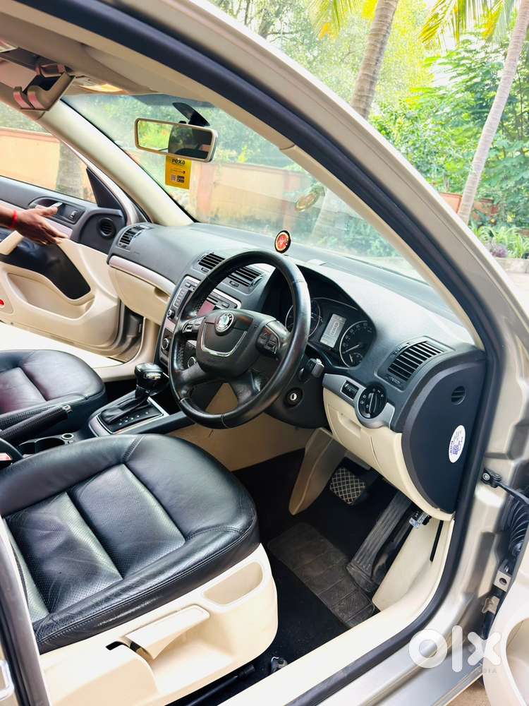 Skoda Laura 1.8 Petrol 2013