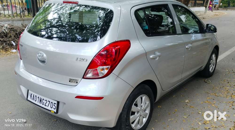 Hyundai I20 Sportz 1.2 Bs-iv, 2013, Petrol
