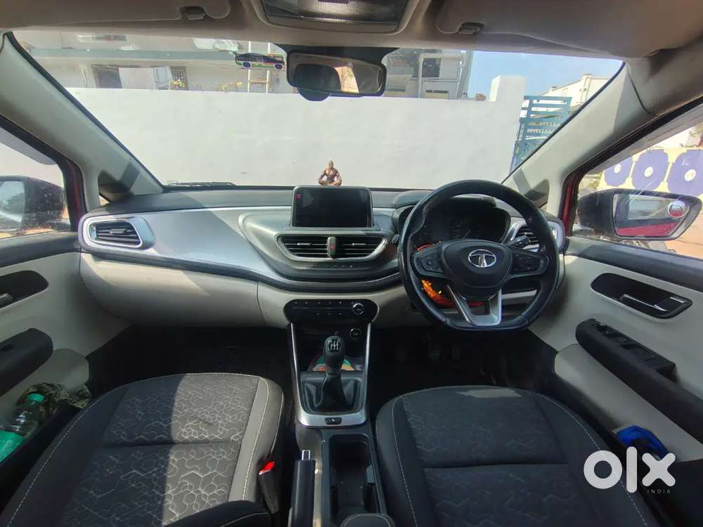 Tata Altroz 2021 Petrol 39664 Km Driven
