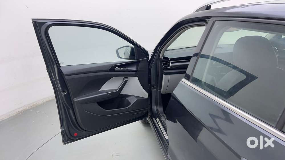 Skoda Kushaq 1.0 Tsi Style, 2022, Petrol