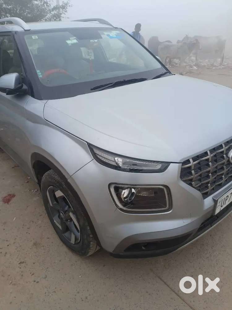 Hyundai Venue 2019 Petrol 65000 Km Driven