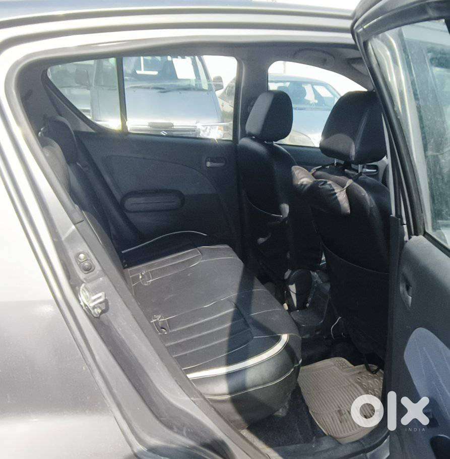 Maruti Suzuki Ritz Vxi, 2010, Petrol